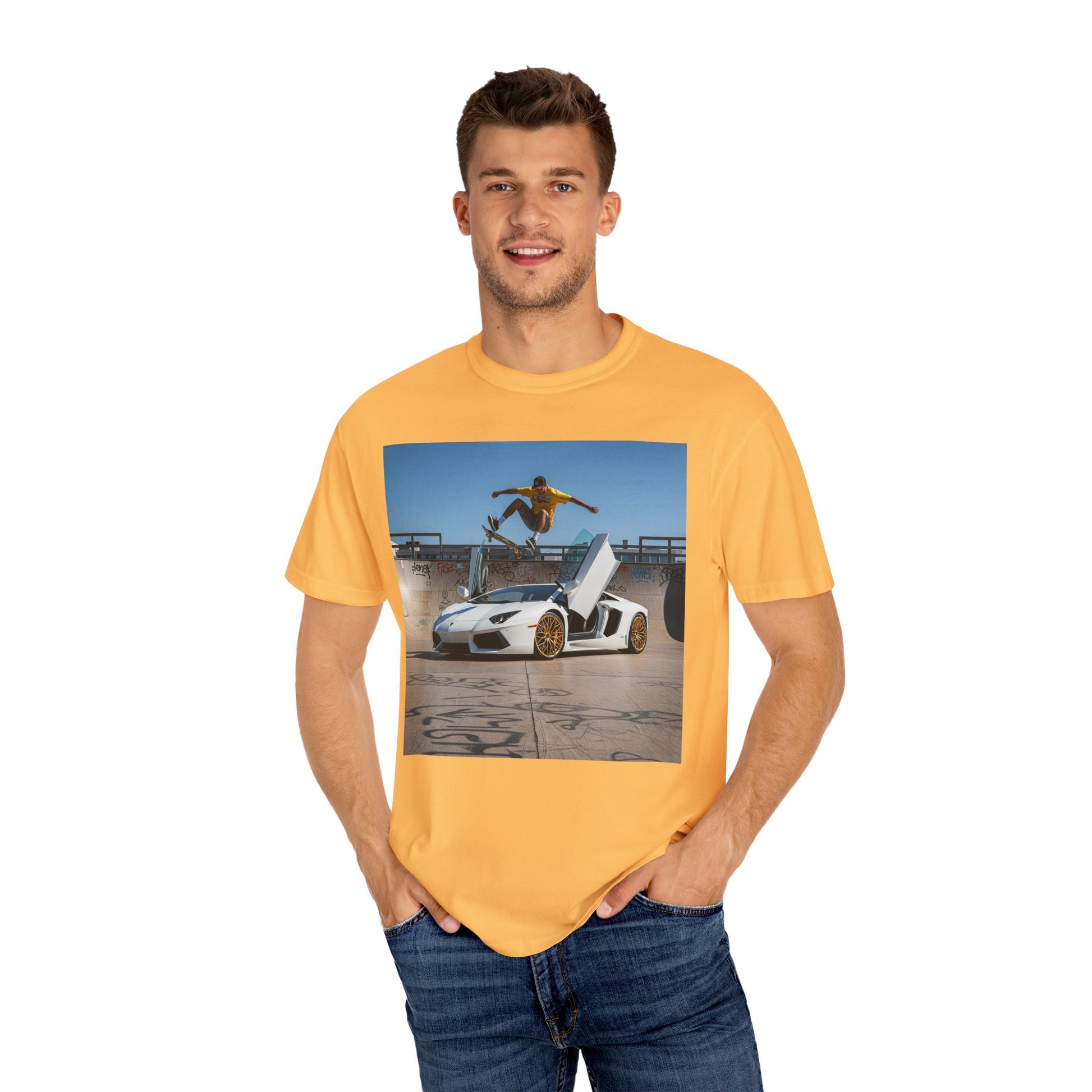 Skateboarder T-Shirt, Trendy Unisex Tee for Streetwear Lovers, Cool Skateboarding Shirt, Casual Graphic Tee, Perfect Gift for Skaters