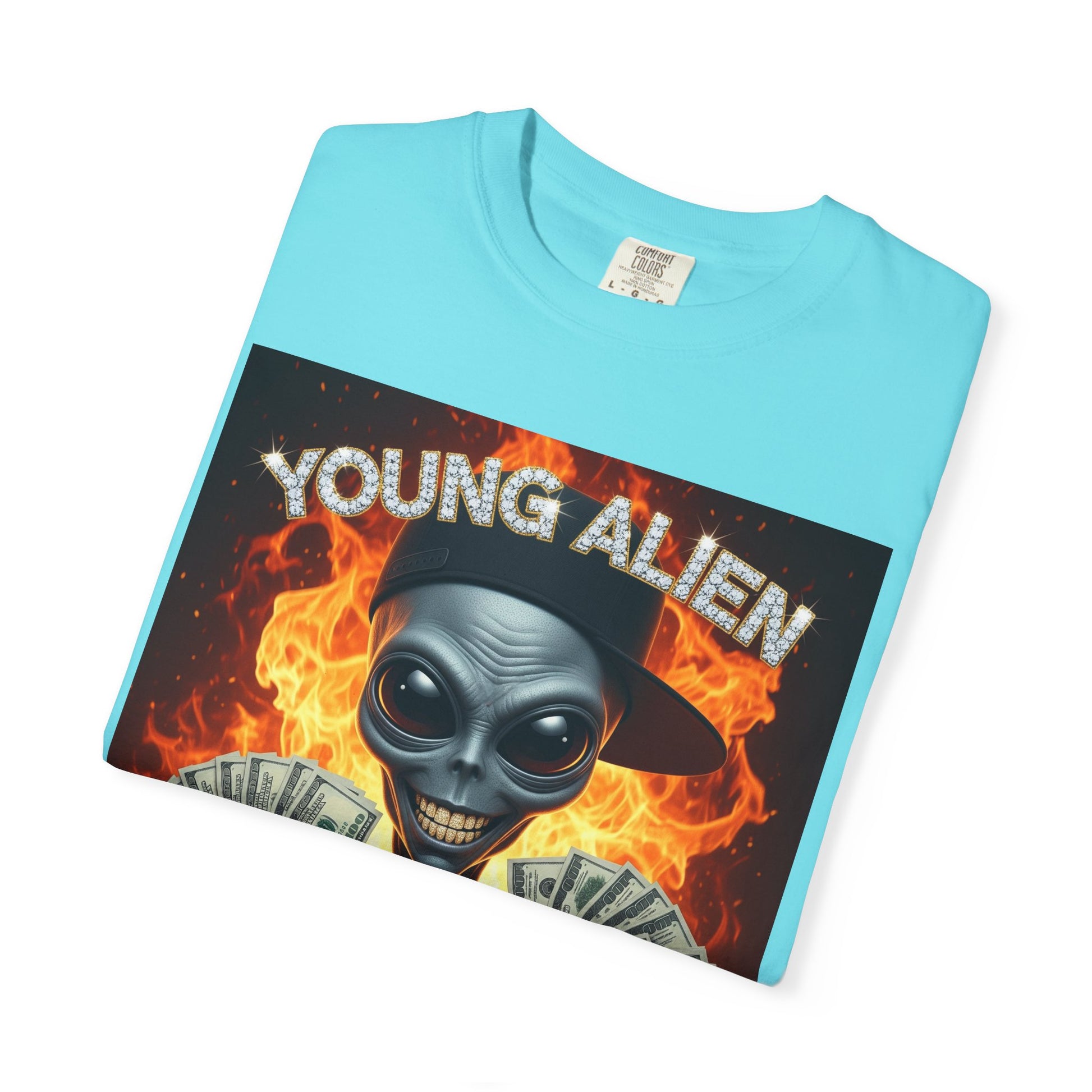 Young Alien Graphic Tee, Unisex Casual T-Shirt, Streetwear Style Shirt, Unique Gift Idea, Cool Summer Apparel