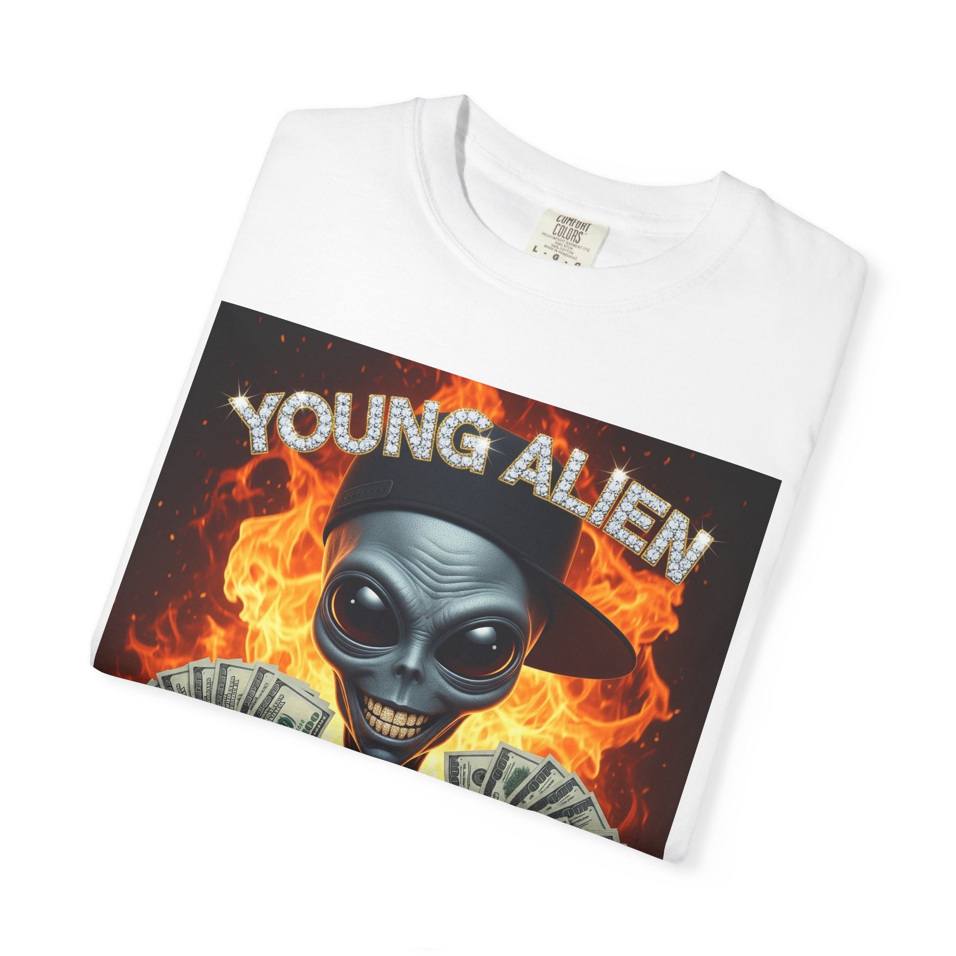 Young Alien Graphic Tee, Unisex Casual T-Shirt, Streetwear Style Shirt, Unique Gift Idea, Cool Summer Apparel