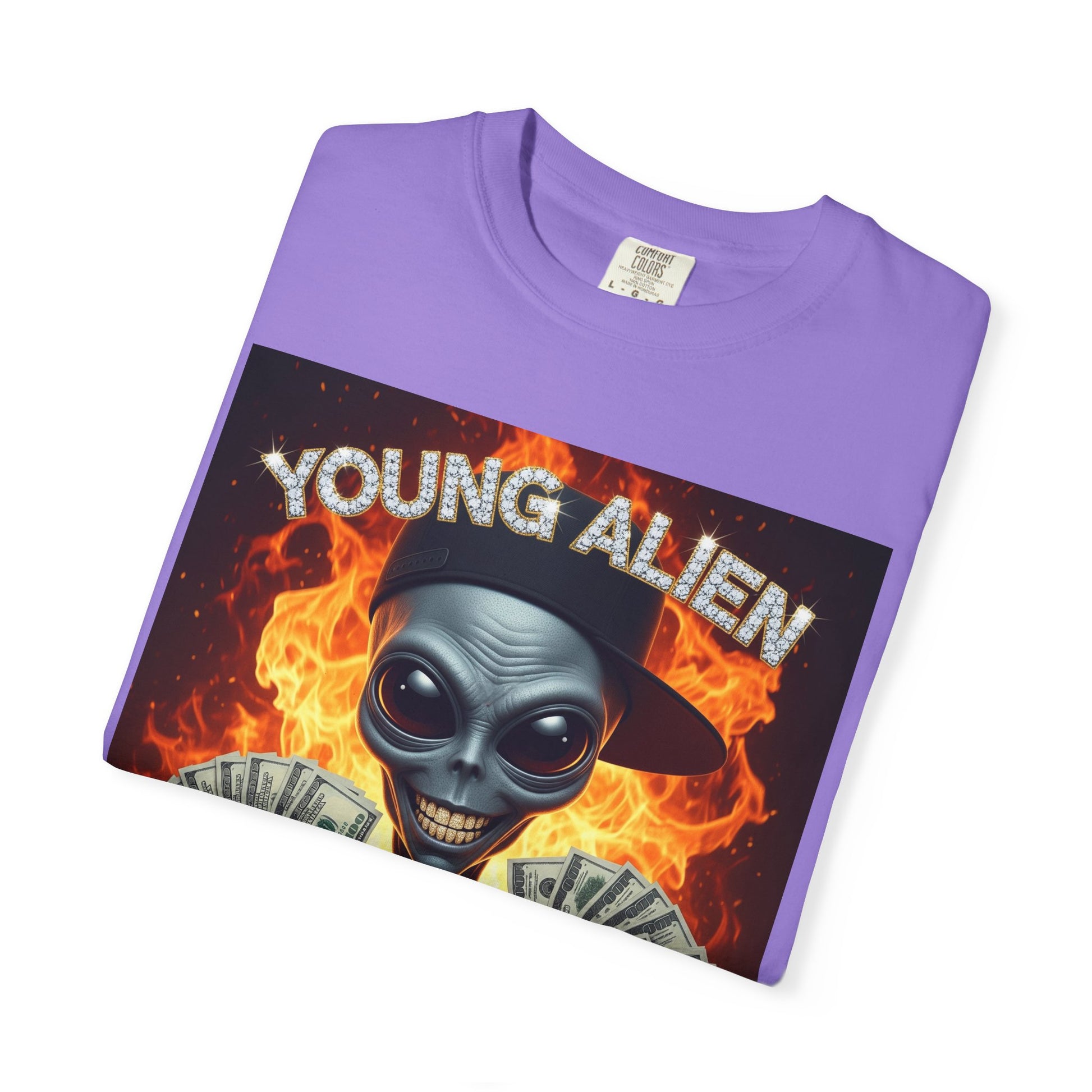 Young Alien Graphic Tee, Unisex Casual T-Shirt, Streetwear Style Shirt, Unique Gift Idea, Cool Summer Apparel