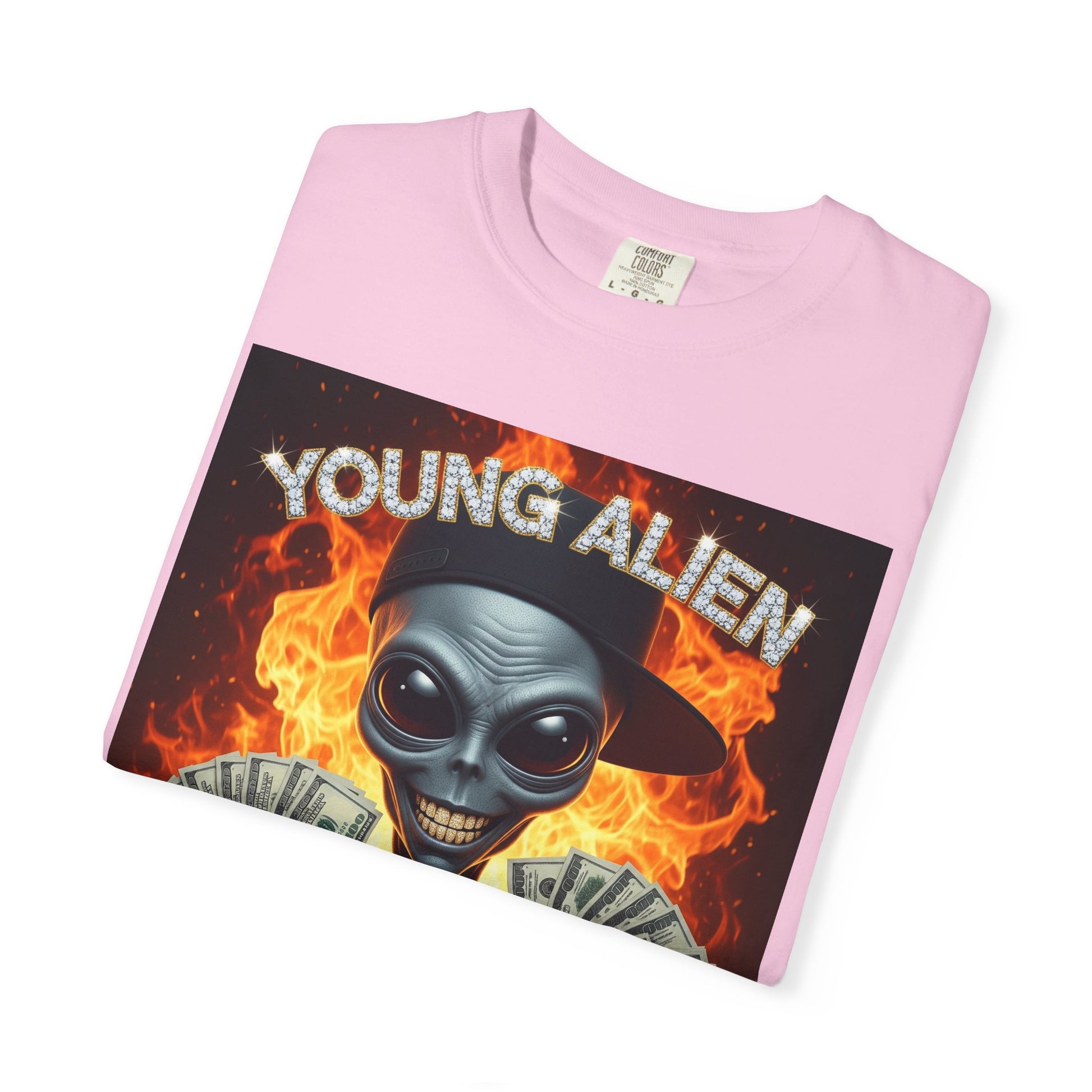 Young Alien Graphic Tee, Unisex Casual T-Shirt, Streetwear Style Shirt, Unique Gift Idea, Cool Summer Apparel