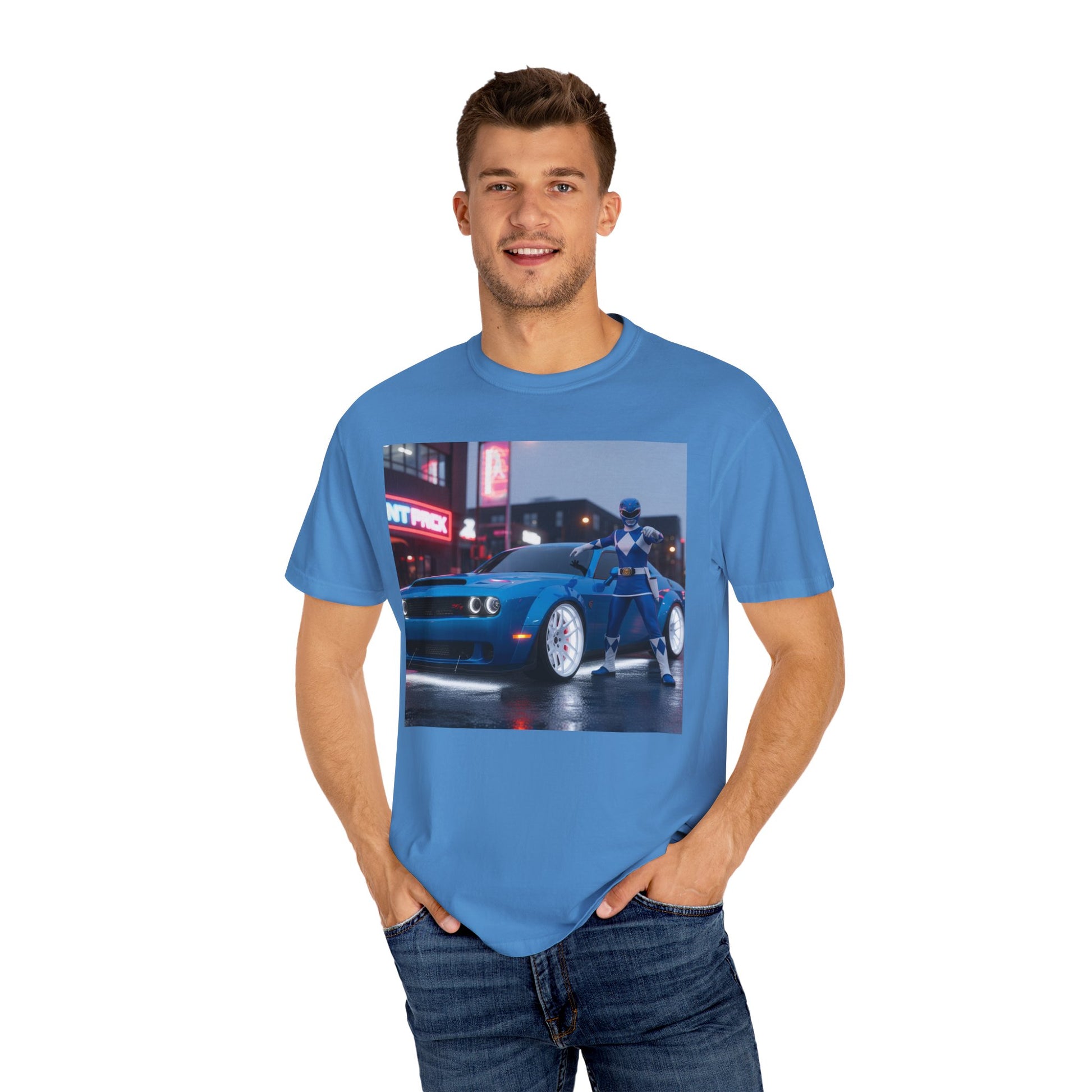 Cool Retro Car Graphic Tee, Vintage Car Lover Shirt, Unisex Graphic T-shirt, Gift for Car Enthusiasts, Retro Car Apparel