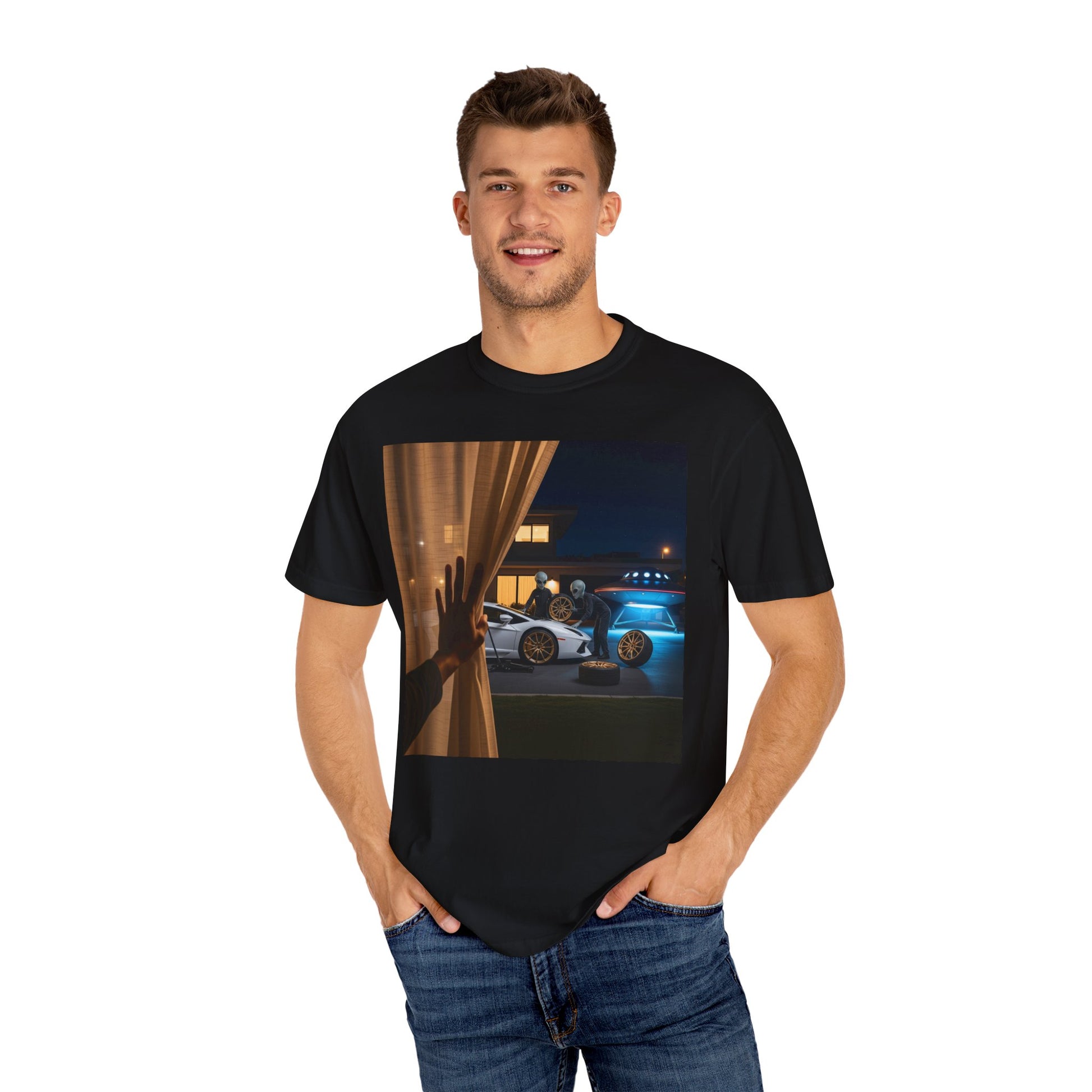 Unisex Vintage-Inspired Car T-Shirt, Retro Vehicle Tee, Gift for Car Enthusiasts, Casual Wear, Men’s and Women’s Apparel
