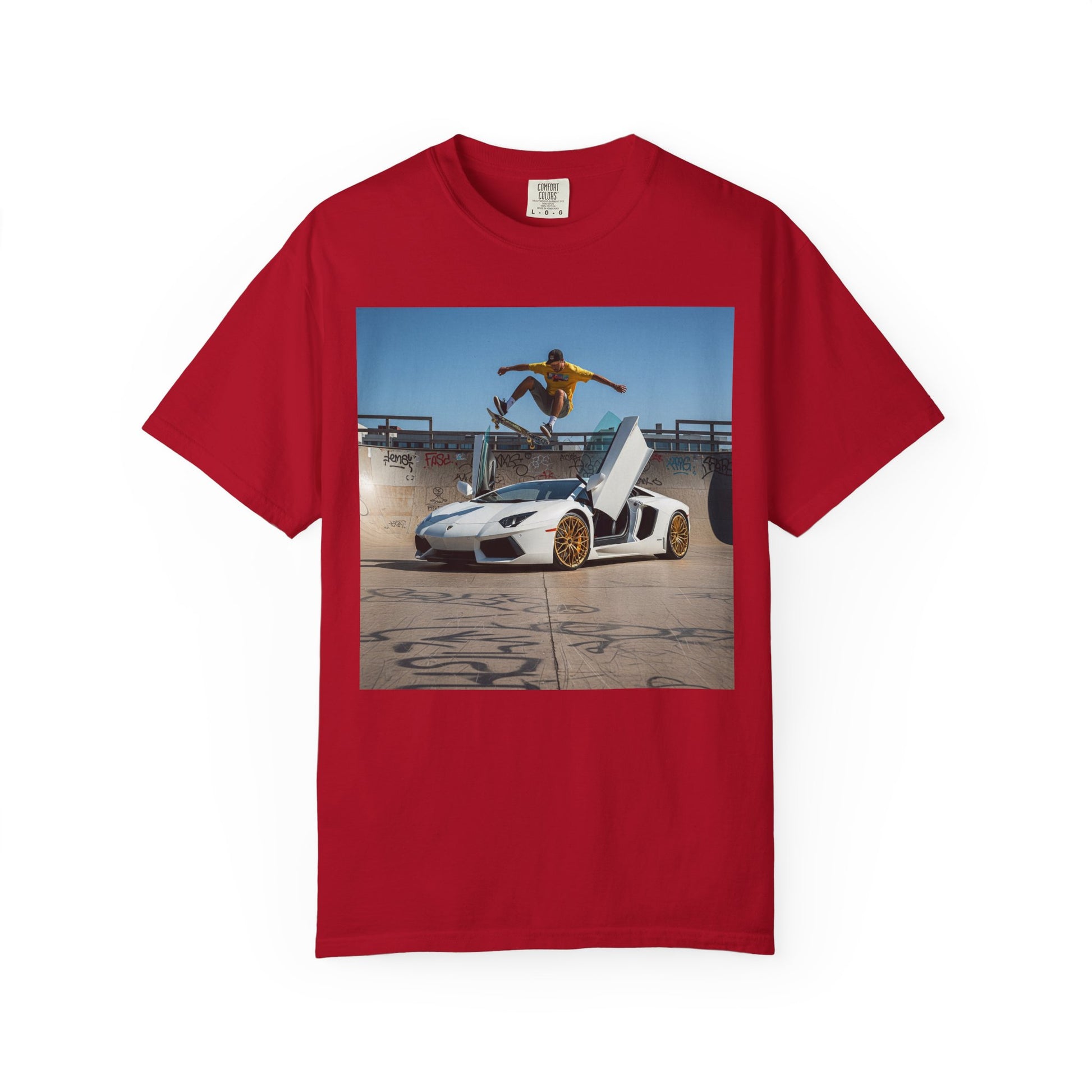 Skateboarder T-Shirt, Trendy Unisex Tee for Streetwear Lovers, Cool Skateboarding Shirt, Casual Graphic Tee, Perfect Gift for Skaters