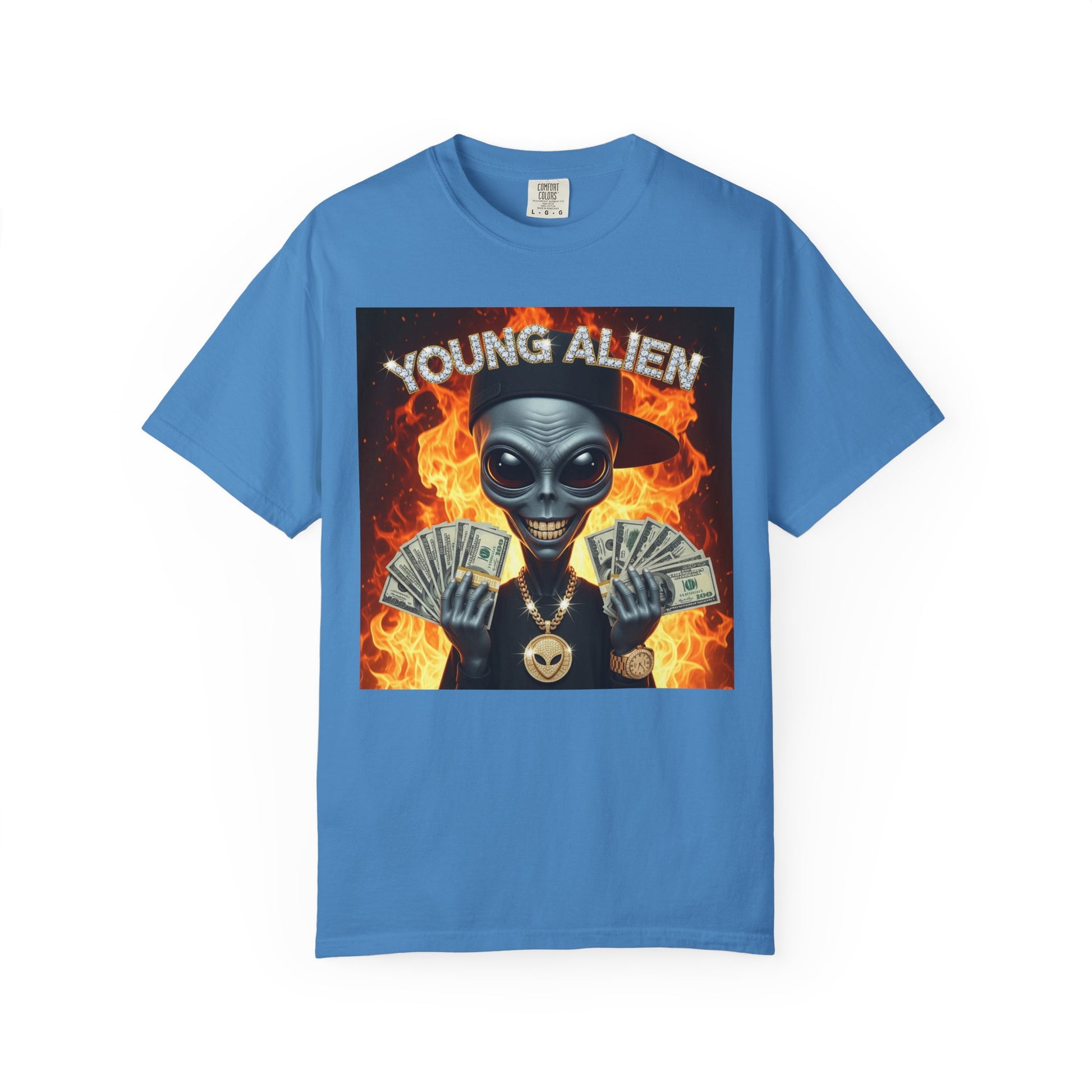 Young Alien Graphic Tee, Unisex Casual T-Shirt, Streetwear Style Shirt, Unique Gift Idea, Cool Summer Apparel
