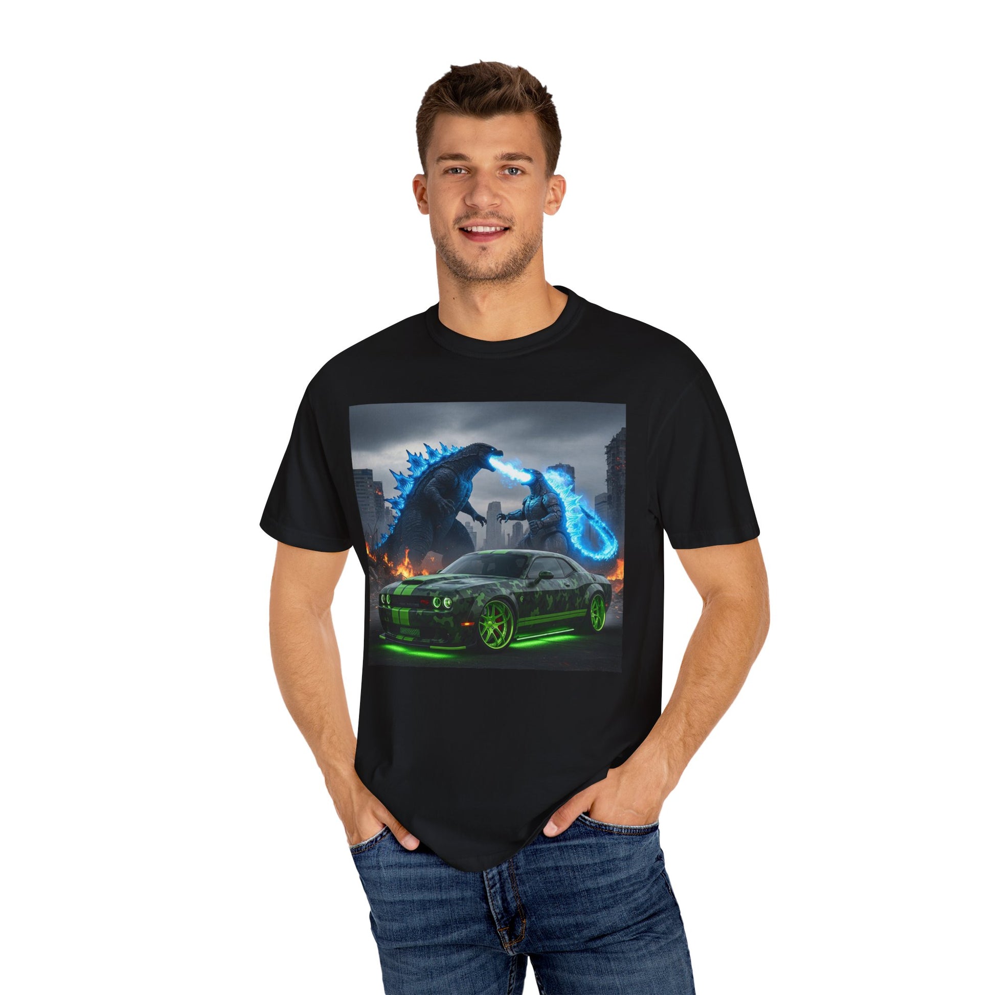 Monster Mashup Unisex T-Shirt - King Kong vs Godzilla Graphic Tee, Casual Wear, Gift for Fans, Movie Buffs, Vintage Style