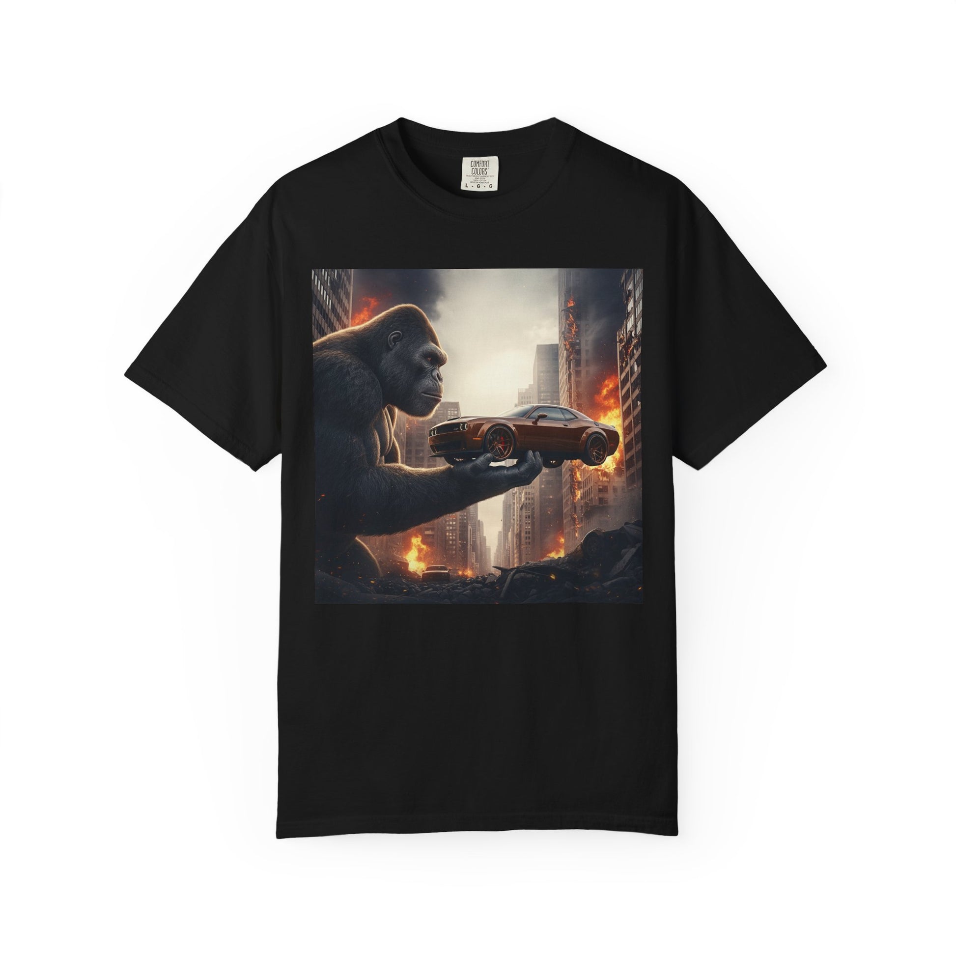 Gorilla Car Chase T-shirt - Unisex, Casual Wear, Streetwear, Graphic Tee, Gift for Gamers, Movie Fans
