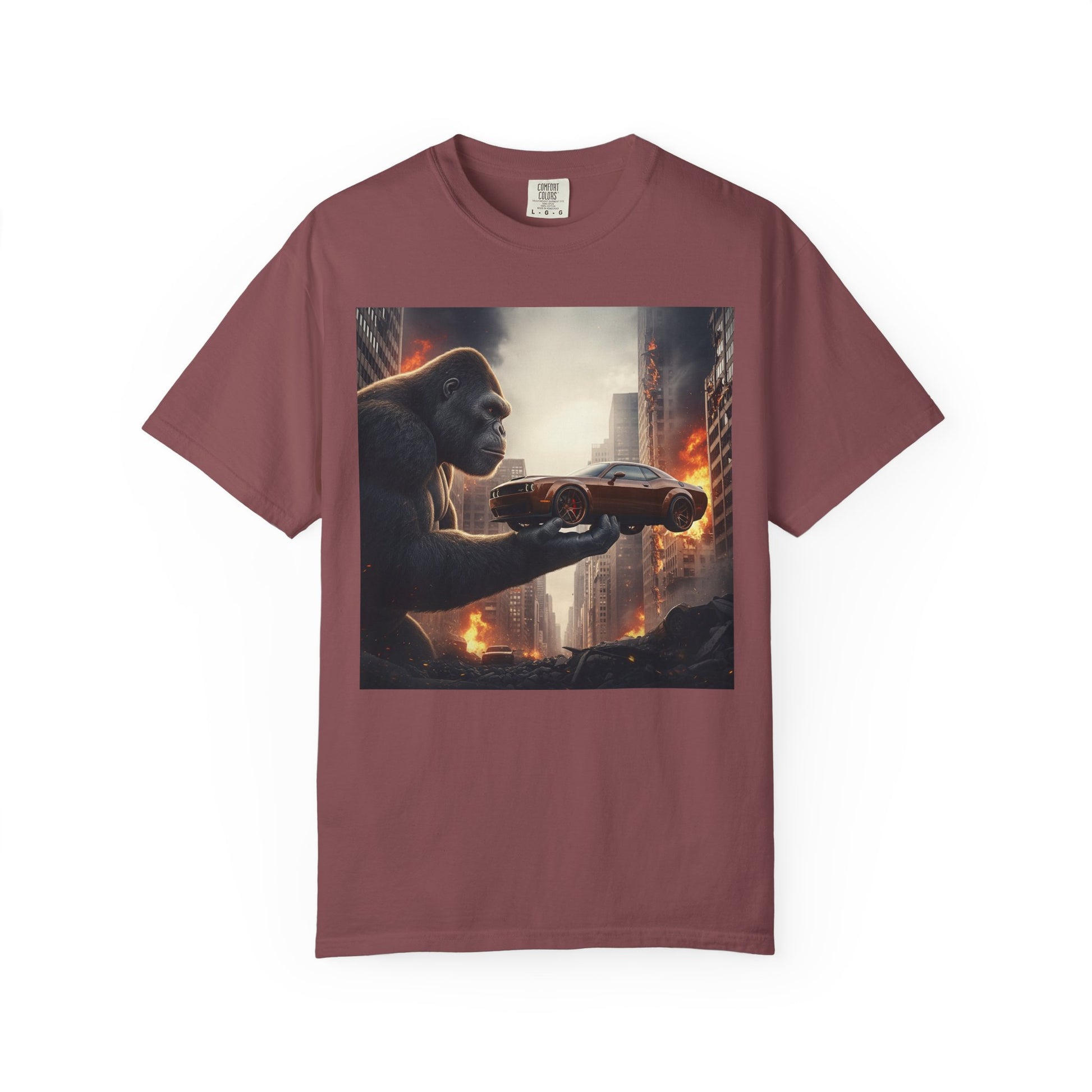 Gorilla Car Chase T-shirt - Unisex, Casual Wear, Streetwear, Graphic Tee, Gift for Gamers, Movie Fans