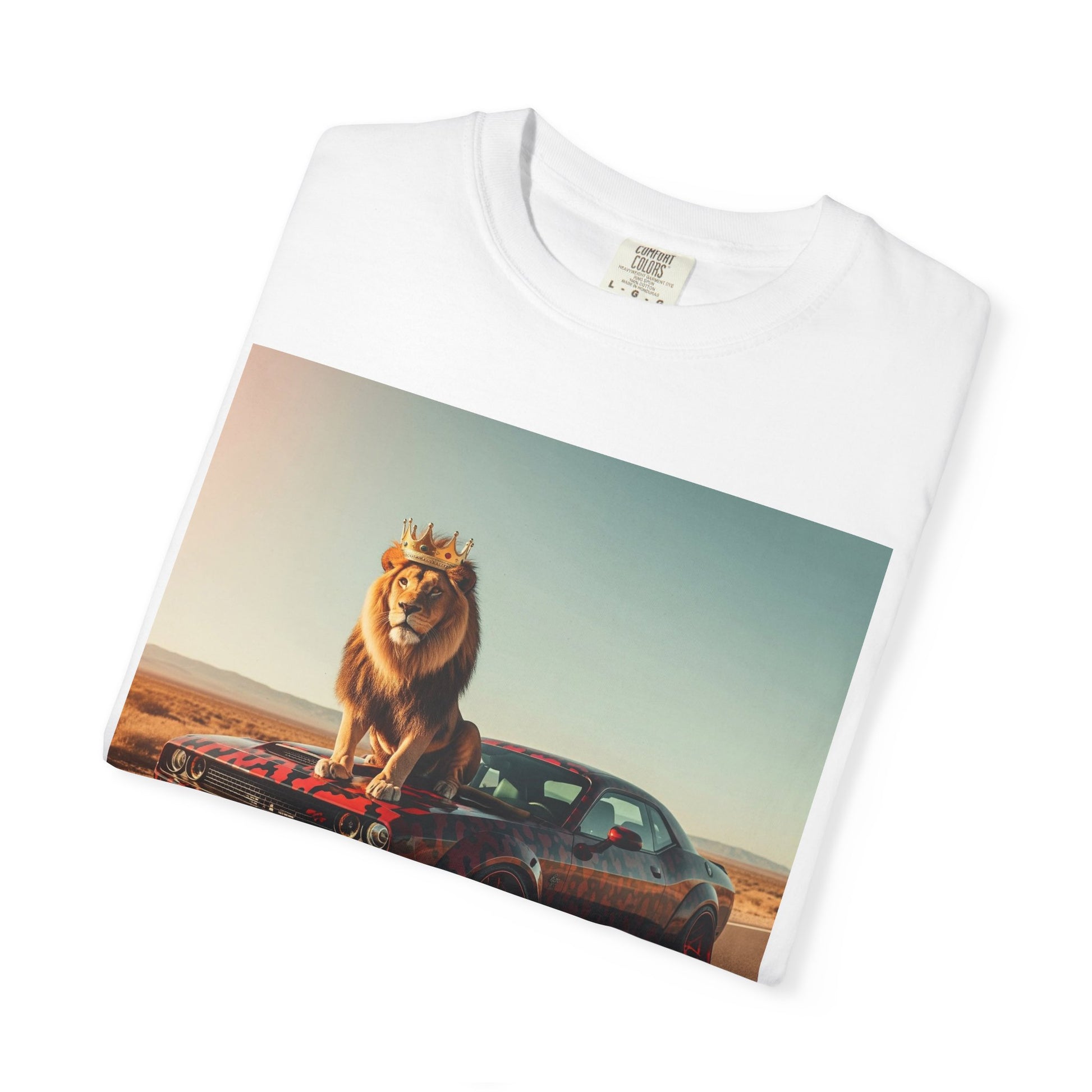 Fierce Lion Graphic Tee, Vintage Car T-shirt, Animal Lover Gift, Unisex Fashion Shirt, Cool Casual Wear, Unique Statement Top