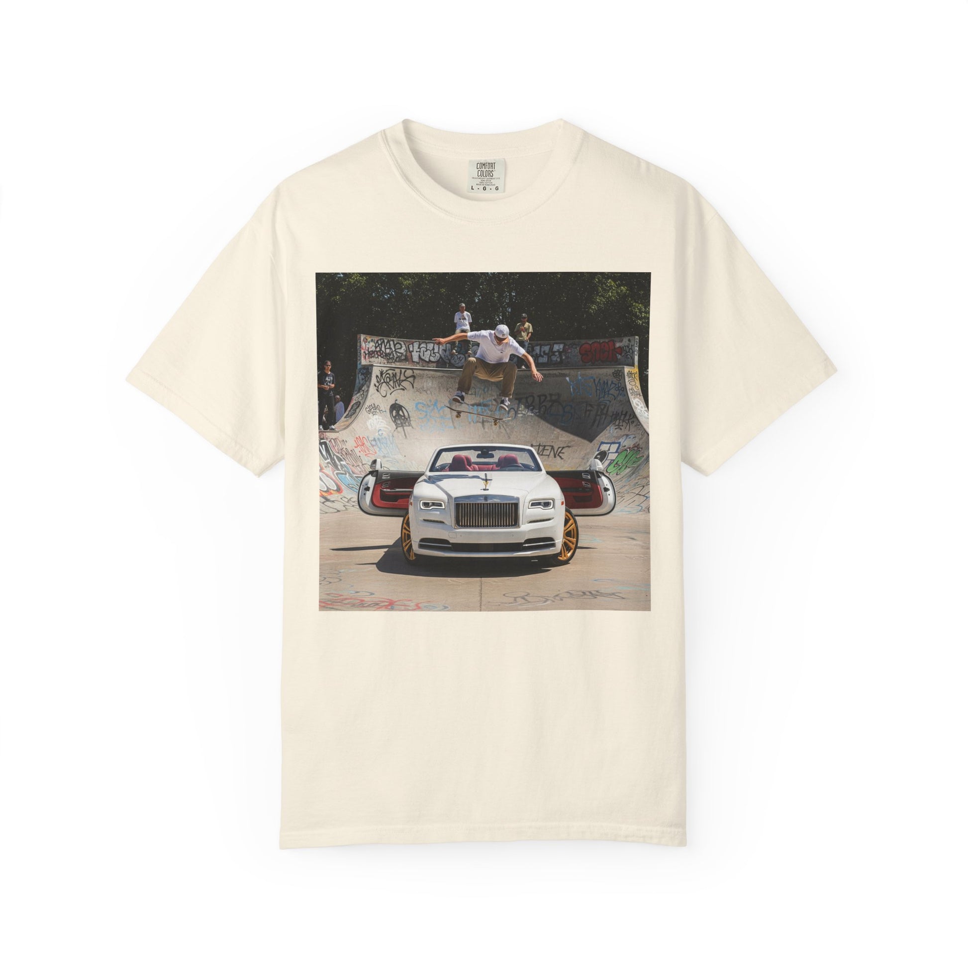 Skateboarder Graphic Tee, Unisex Cotton T-shirt, Streetwear Style, Perfect for Skateboarding Enthusiasts, Great Gift for Teens