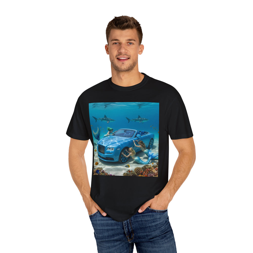 Underwater Luxury T-Shirt - Ocean Theme Tee for Beach Lovers, Casual Outfit, Gift for Him/Her, Summer Style, Cool Graphic Tee