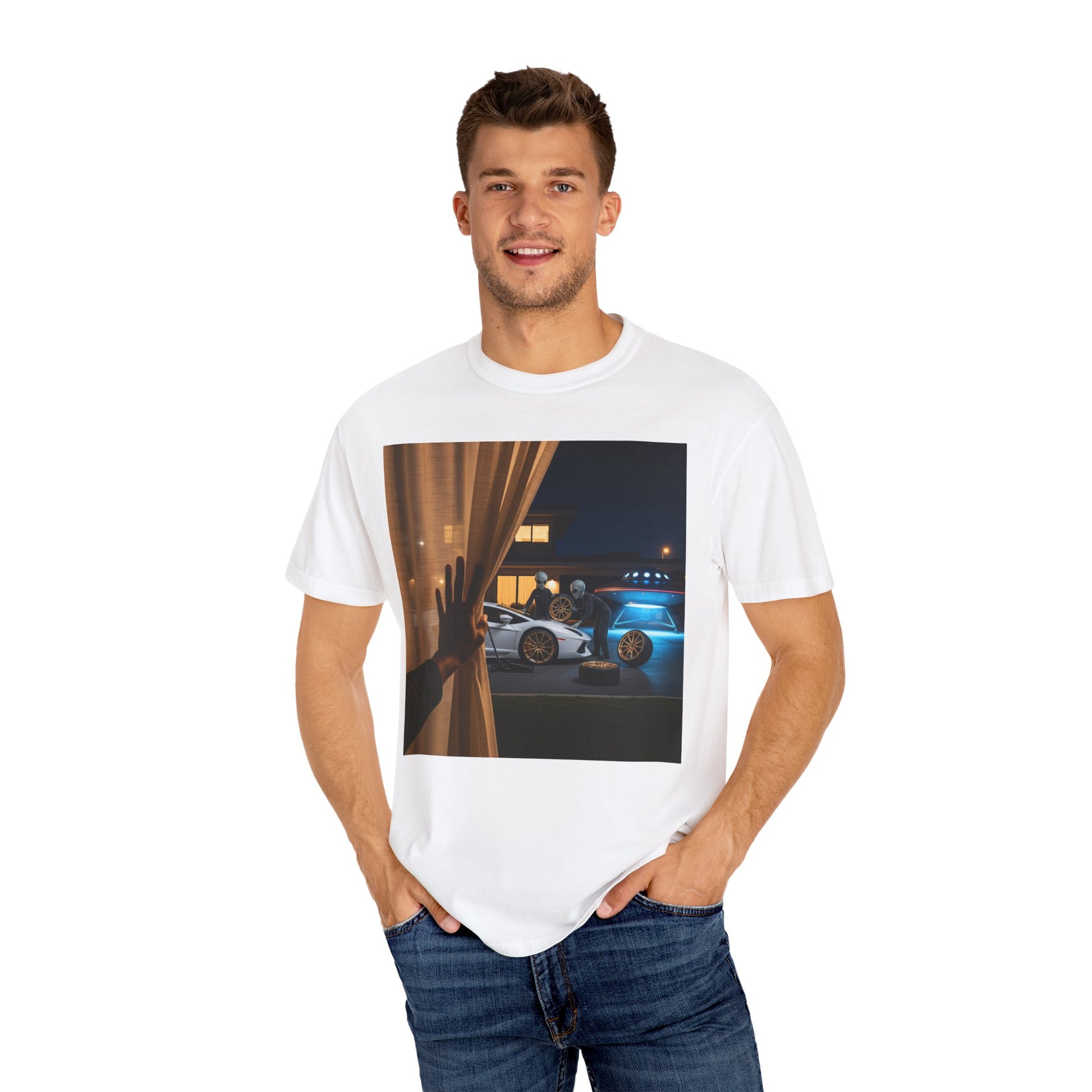 Unisex Vintage-Inspired Car T-Shirt, Retro Vehicle Tee, Gift for Car Enthusiasts, Casual Wear, Men’s and Women’s Apparel